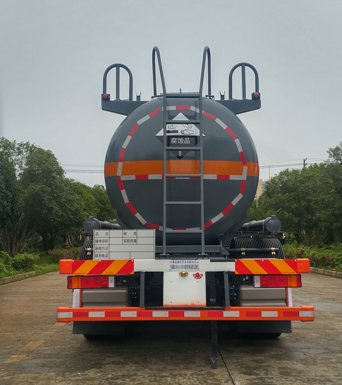 東駒牌LDW5321GFWD6腐蝕性物品罐式運(yùn)輸車公告圖片