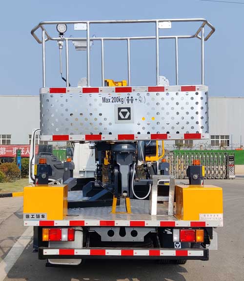 徐工牌XGS5047JGKQ6高空作業(yè)車公告圖片