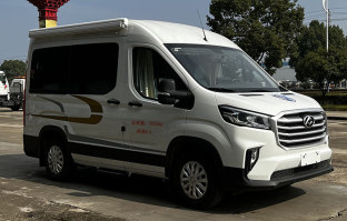 旅居车