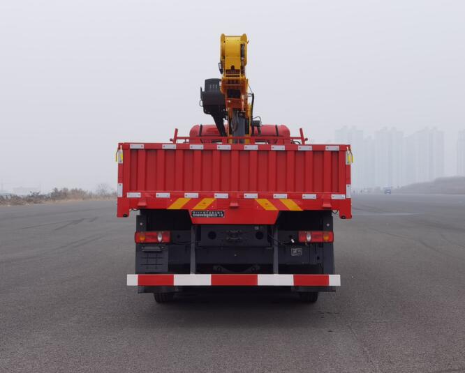 東風(fēng)牌DFV5243JSQGP6DT1隨車(chē)起重運(yùn)輸車(chē)公告圖片