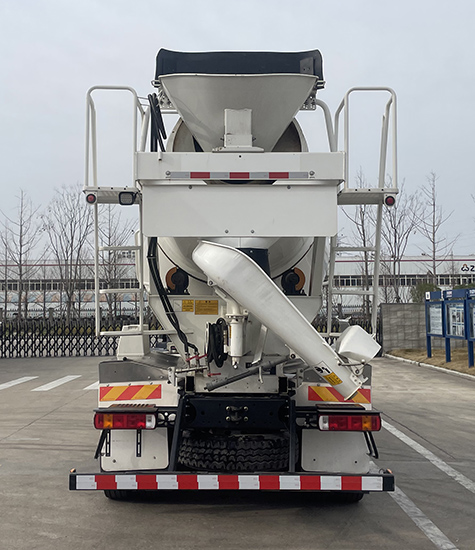 歐曼牌BJ5311GJBY6GRS-08混凝土攪拌運(yùn)輸車公告圖片