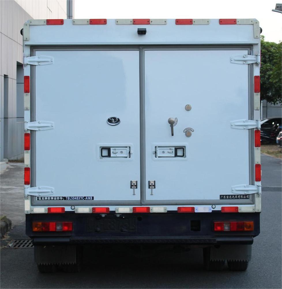 寶龍牌TBL5048XYC-AM3防彈運(yùn)鈔車公告圖片
