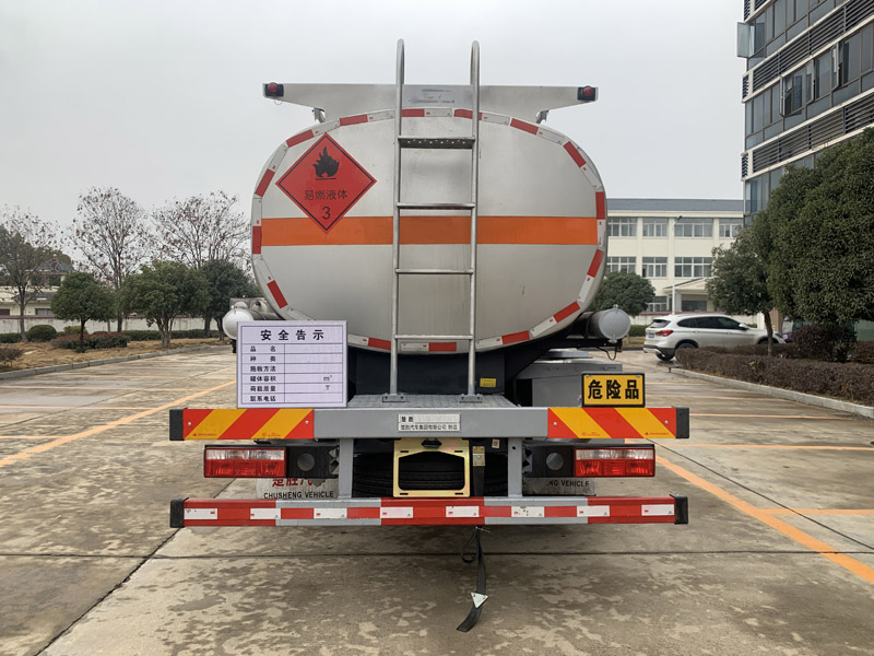 楚勝牌CSC5180GYY6A運(yùn)油車公告圖片