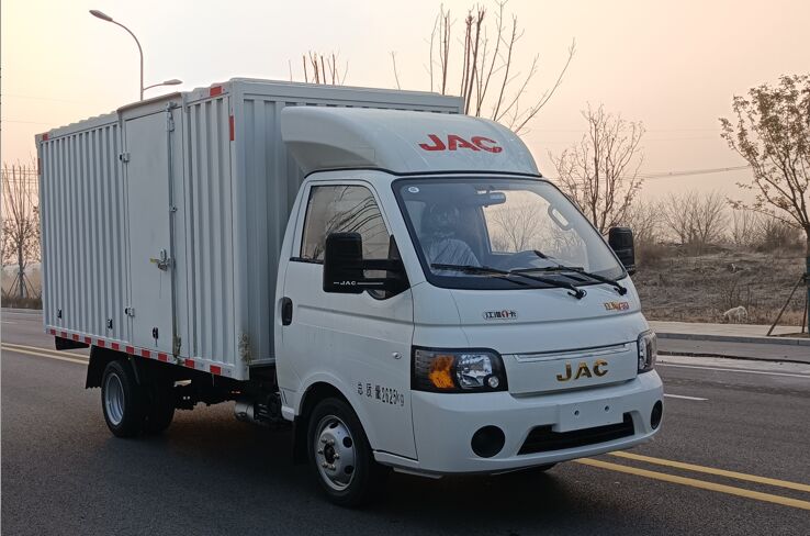 江淮牌HFC5036XXYPV3E6C1S-2廂式運(yùn)輸車(chē)公告圖片