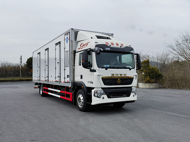 飛球牌ZJL5187XCQZ6雛禽運輸車公告圖片