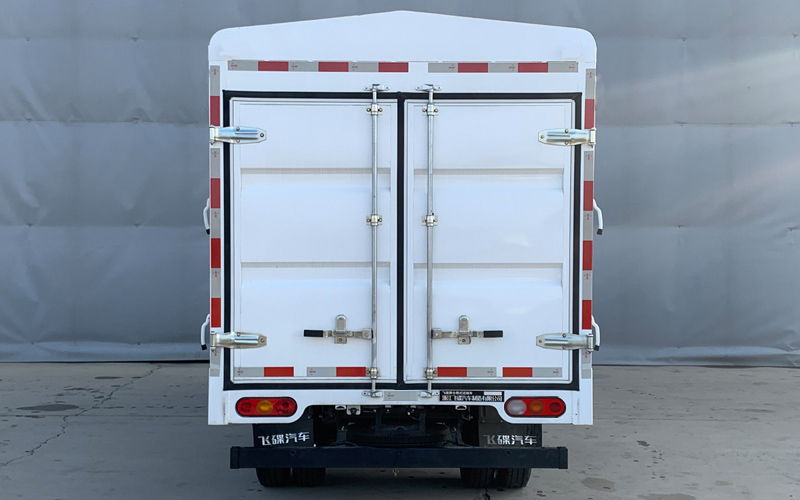 飛碟牌FD5038CCYR66K6-11倉柵式運(yùn)輸車公告圖片