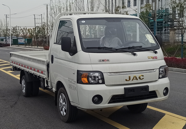 HFC1036PV3E7C1S-2 江淮牌150马力单桥汽油3.7米国六载货汽车图片