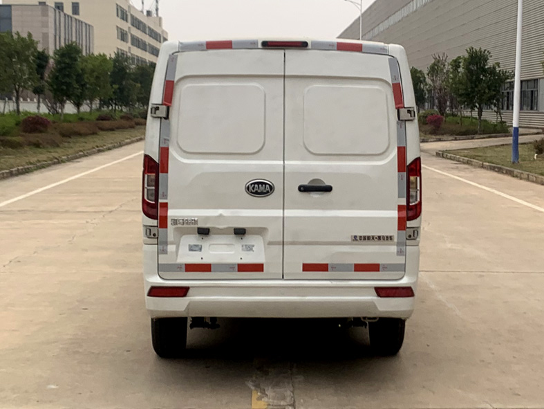 凯马牌KMC5033XXYQ305M6B厢式运输车公告图片