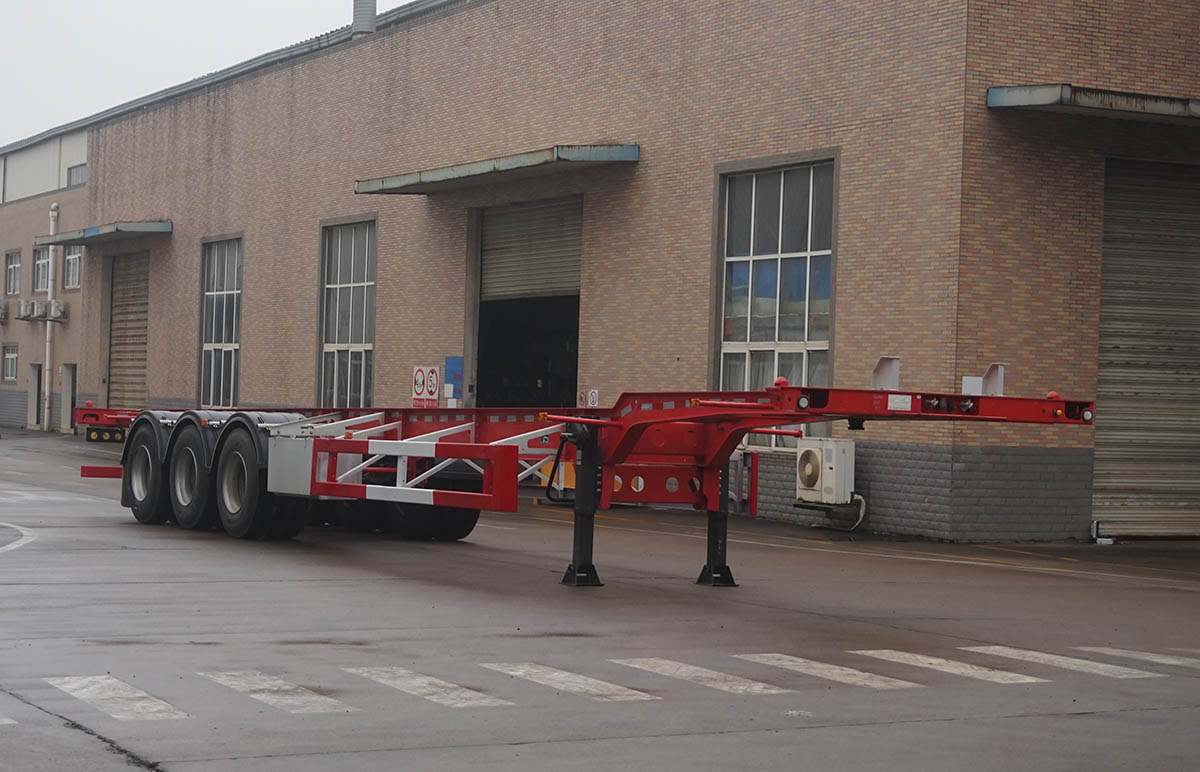 运力牌14米35.3吨3轴集装箱运输半挂车(LG9403TJZ)