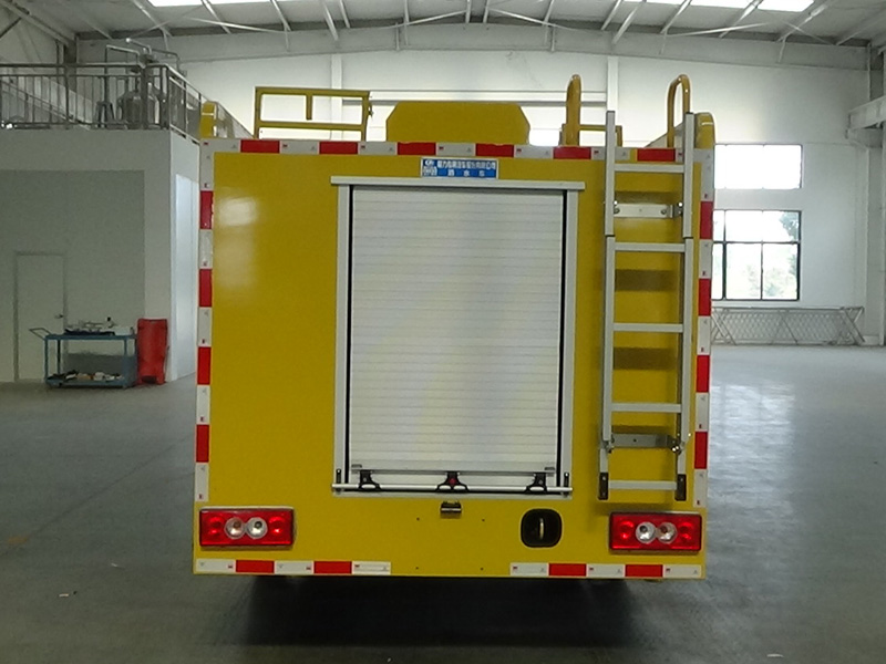 程力威牌CLW5071GSSADY灑水車(chē)公告圖片