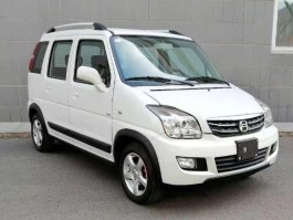 北斗星牌CH7140FCC24型轿车