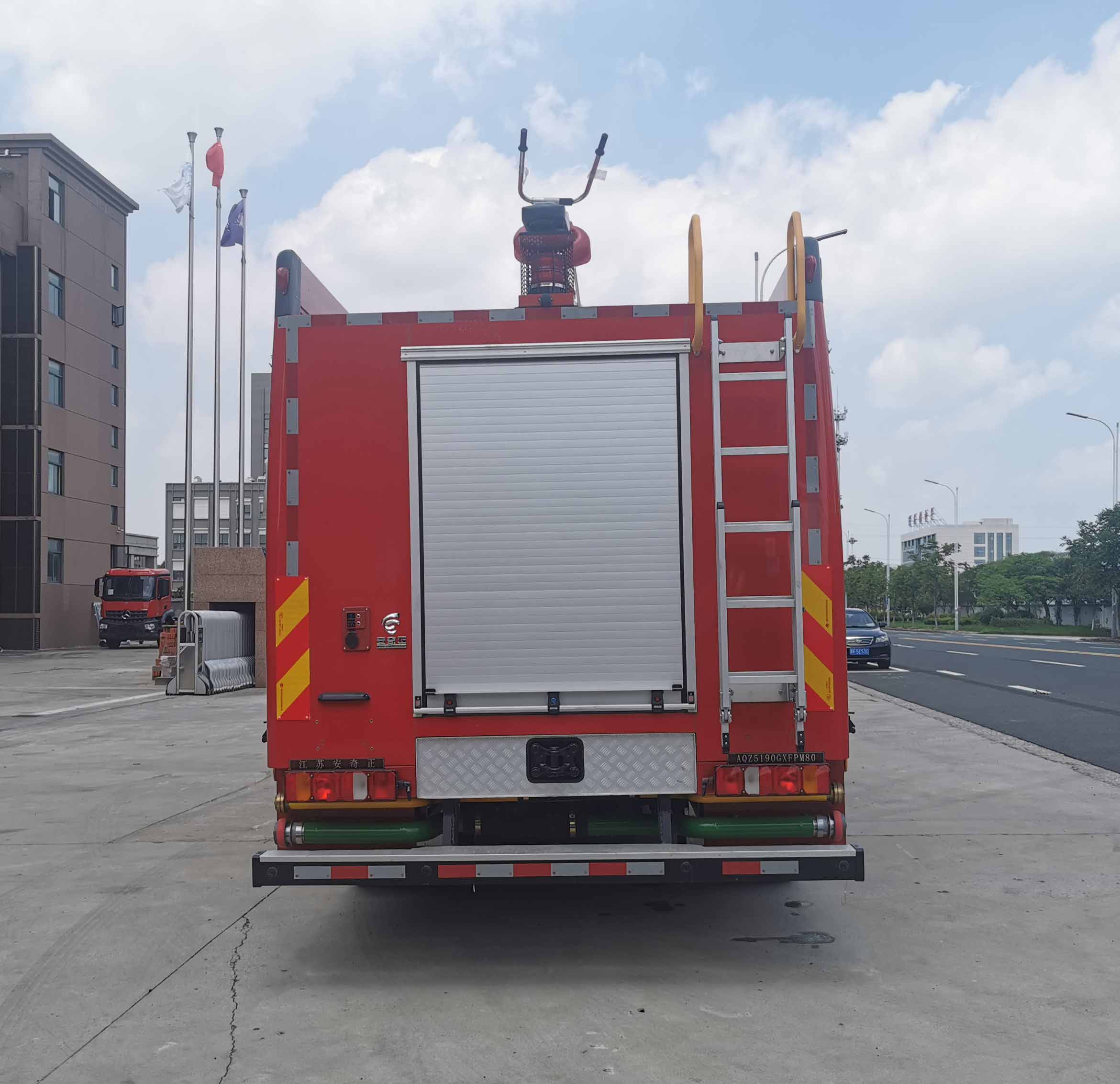 安奇正牌AQZ5190GXFPM80泡沫消防車公告圖片