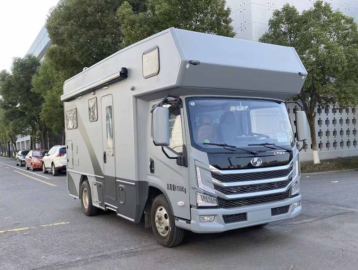 天柱山牌CAW5061XLJYJ旅居車(chē)公告圖片