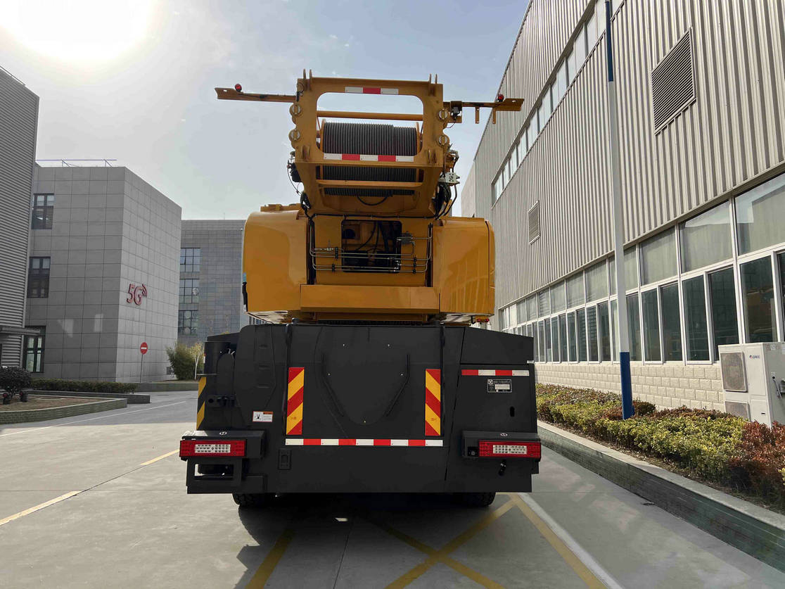 徐工牌XGA5550JQZSHEVQL插電式增程混合動力全地面起重機(jī)公告圖片