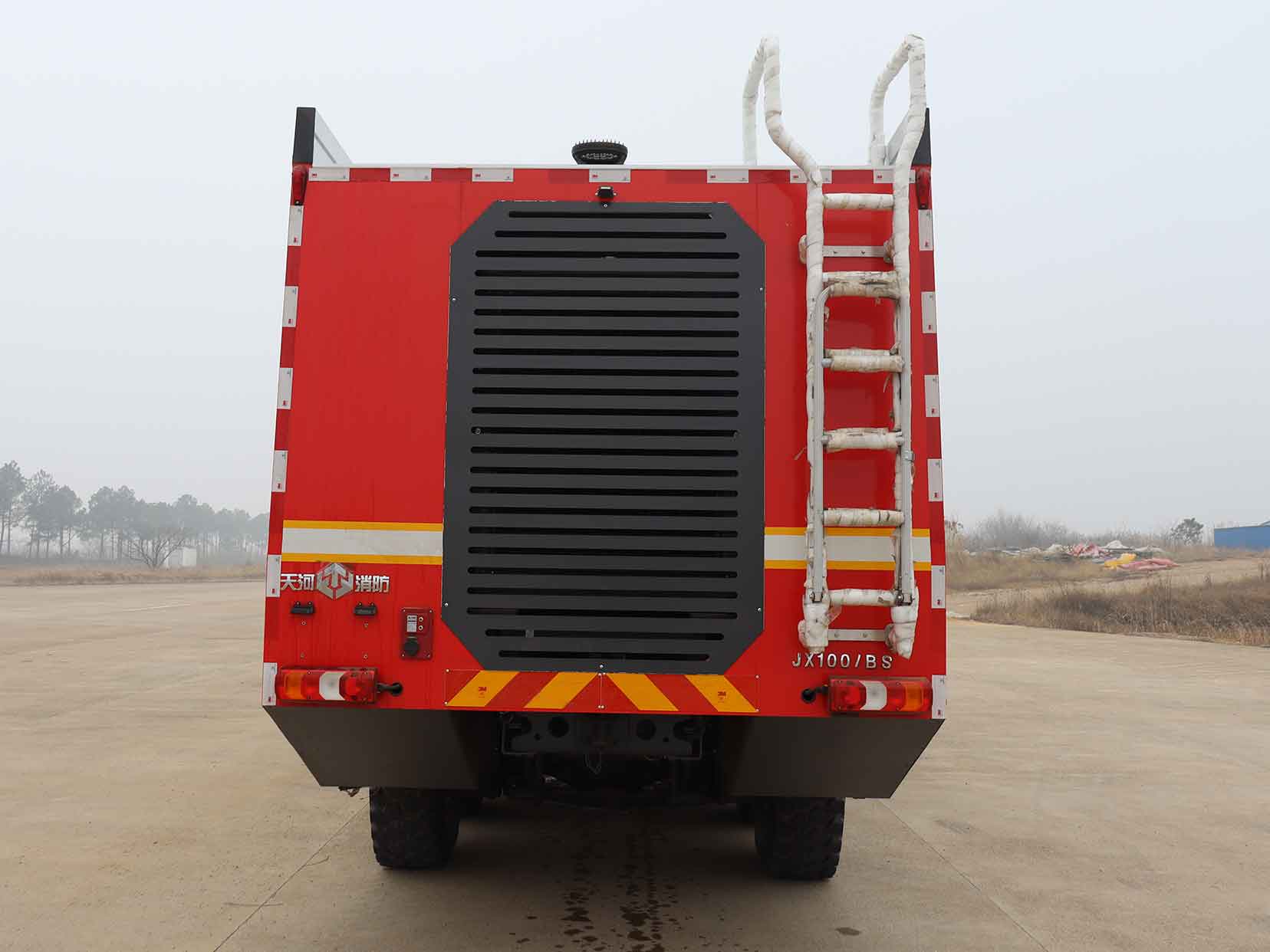 天河牌LLX5286GXFJX100/BS機(jī)場消防車公告圖片
