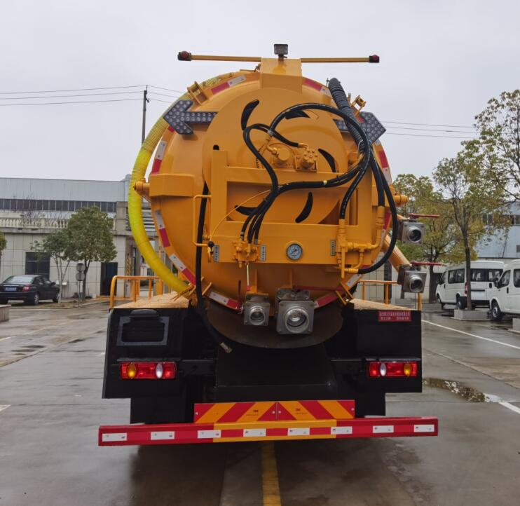 聚塵王牌HNY5181GQWDA6清洗吸污車公告圖片