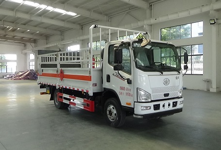 程力牌CL5091TQP6BXW氣瓶運(yùn)輸車(chē)公告圖片