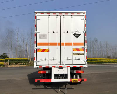 大力牌DLQ5260XFWLZ6腐蚀性物品厢式运输车公告图片