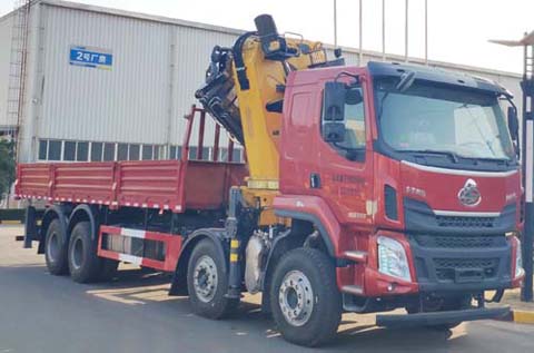 徐工牌XGS5315JSQD6隨車起重運(yùn)輸車公告圖片