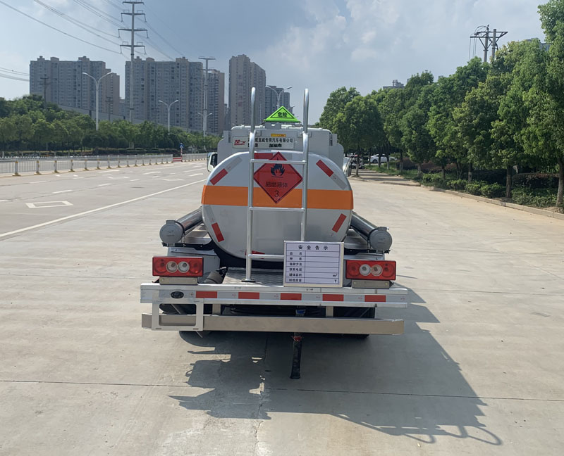 楚飛牌CLQ5040GJY6BJ加油車公告圖片