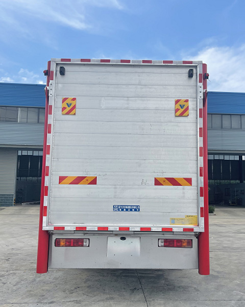 程力牌CL5183XCQ6SS雛禽運輸車公告圖片