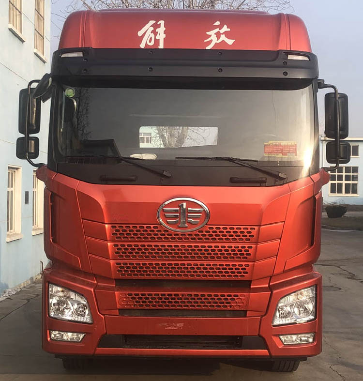 解放牌CA4251P25K15T1E6A80牵引汽车公告图片