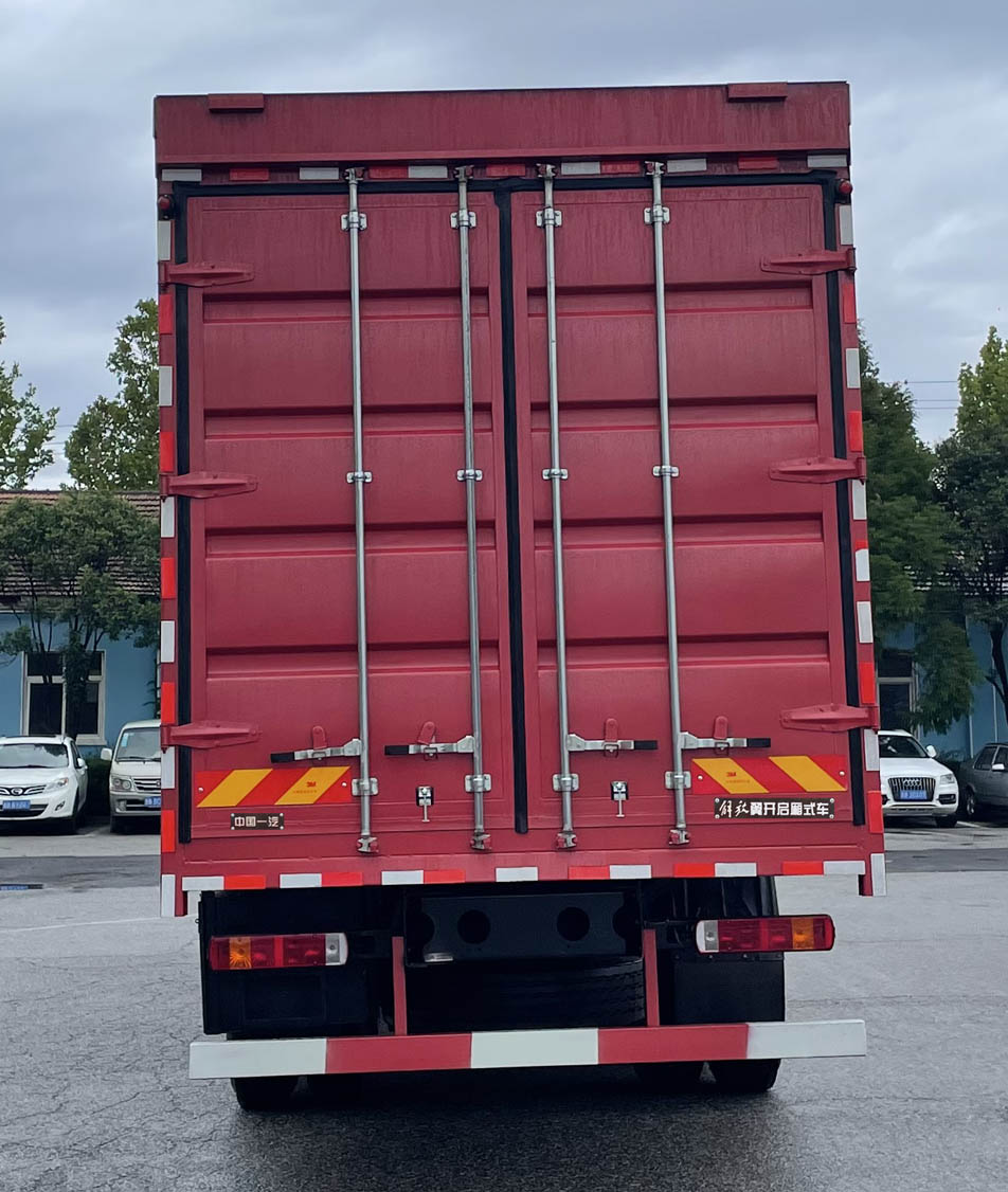 解放牌CA5310XYKP2K2L7T4E6A80翼開啟廂式車公告圖片