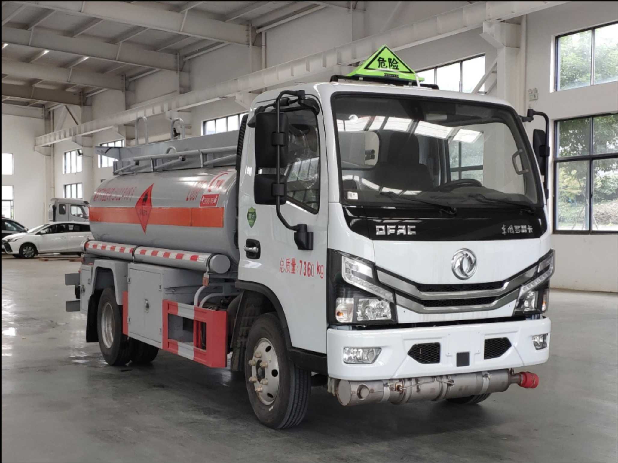 楚韻牌EZW5070GJYE6加油車公告圖片