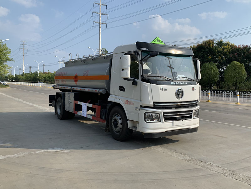 楚飞牌CLQ5180GYY6SX运油车