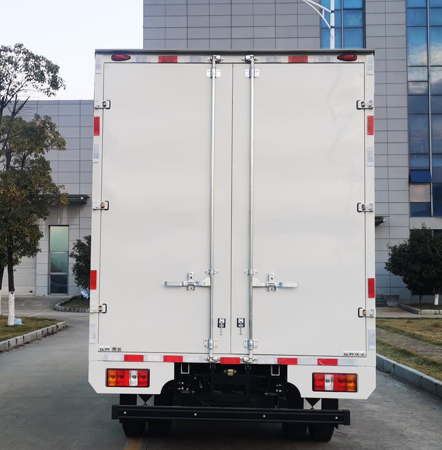 江鈴牌JX5040XXYTGB26廂式運輸車公告圖片