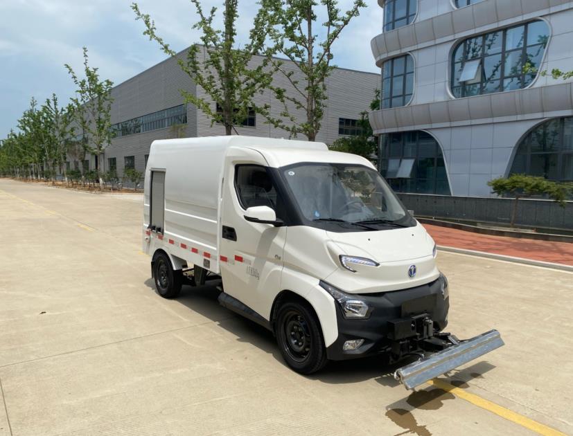 愛瑞特牌ART5031TYHQ26BEV純電動路面養(yǎng)護車公告圖片