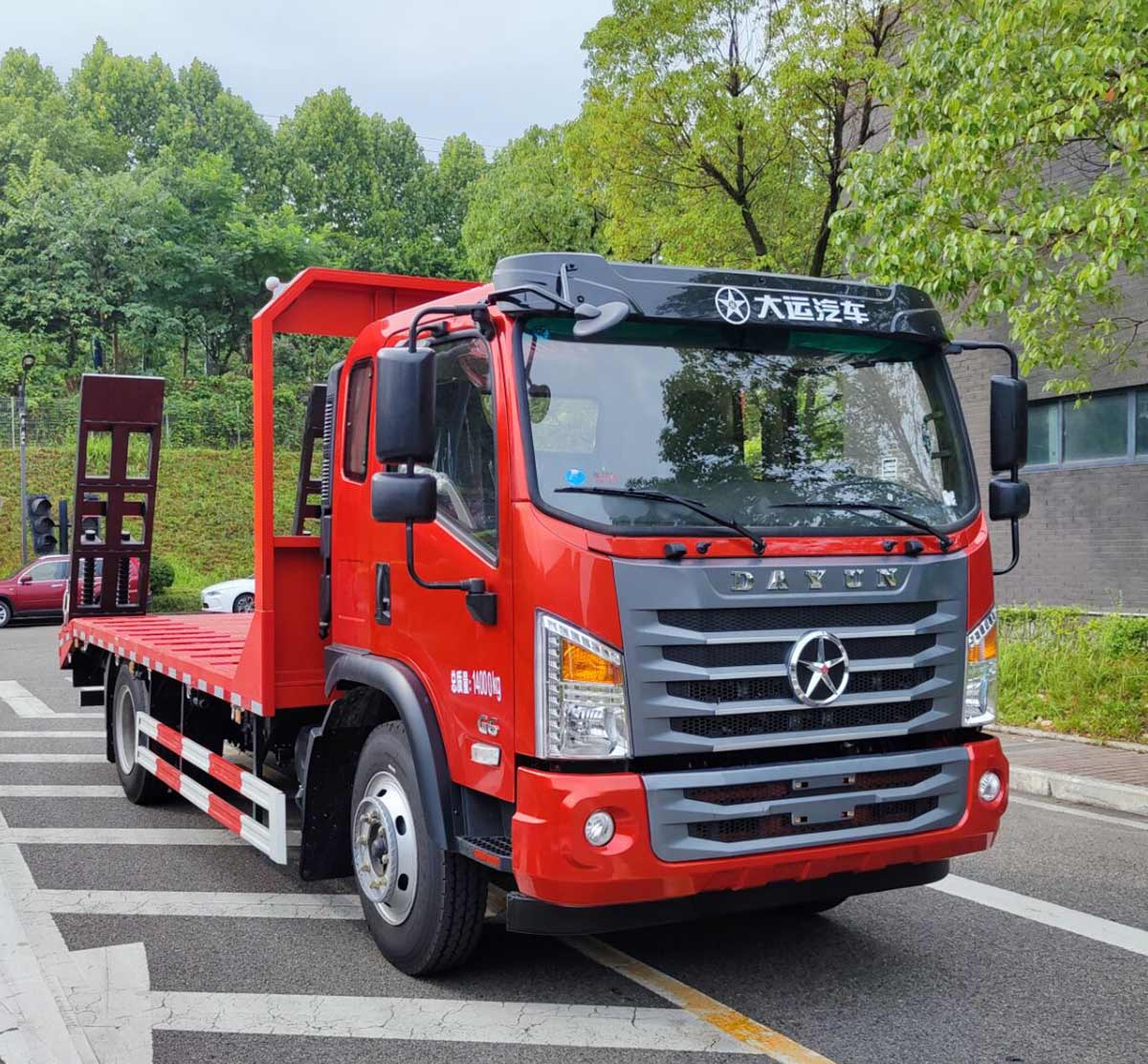 大運(yùn)牌DYQ5141TPBD6AD平板運(yùn)輸車公告圖片