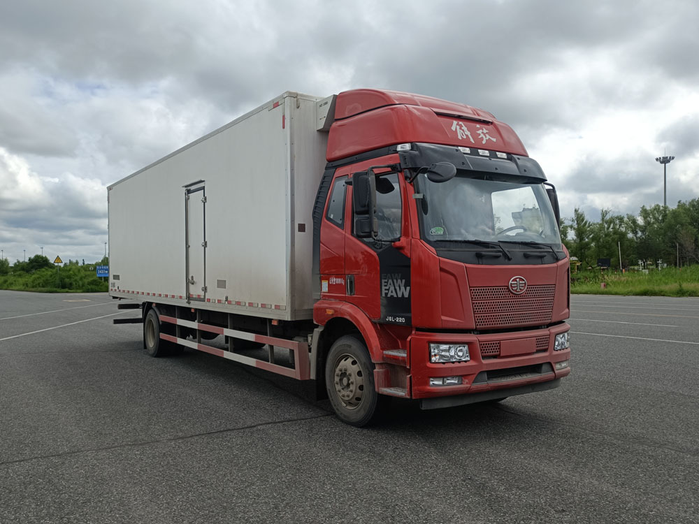 解放牌CA5181XLCP62K1L5E6冷藏車公告圖片