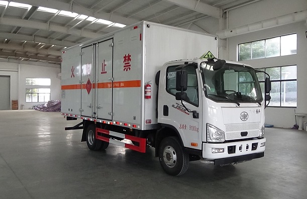 程力牌CL5091XRQ6BXW易燃气体厢式运输车公告图片