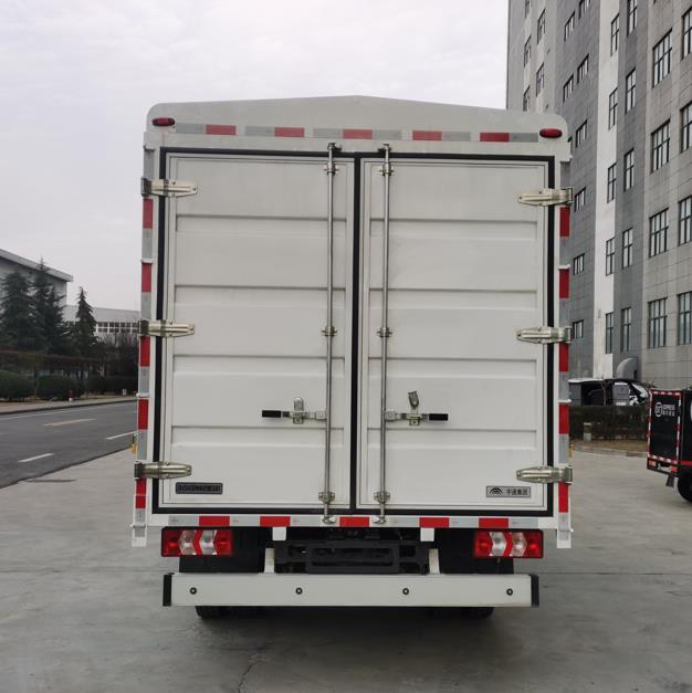 宇通牌ZKH5045CCYBEV1纯电动仓栅式运输车公告图片