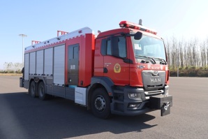 润泰牌RT5260TXFHJ100/M6化学救援消防车