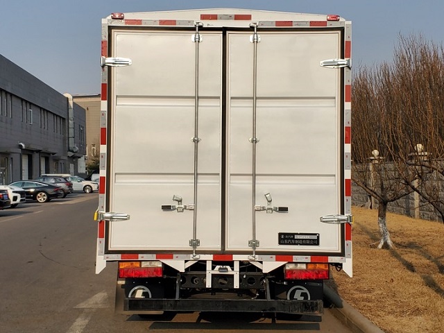 陜汽牌YTQ5042CCYVCEV281純電動(dòng)倉(cāng)柵式運(yùn)輸車(chē)公告圖片