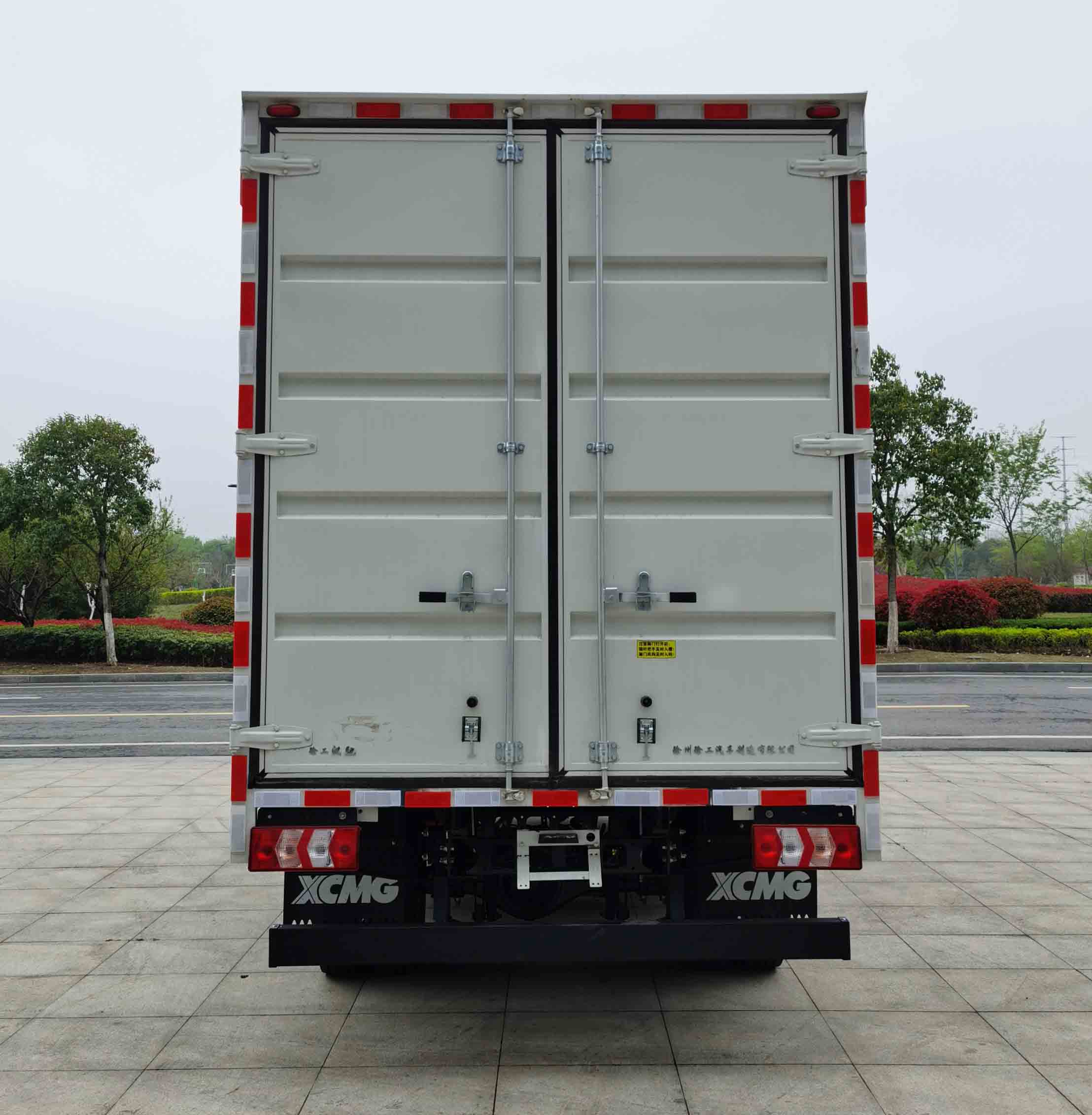 徐工牌XGA5043XXYBEVEA換電式純電動廂式運(yùn)輸車公告圖片