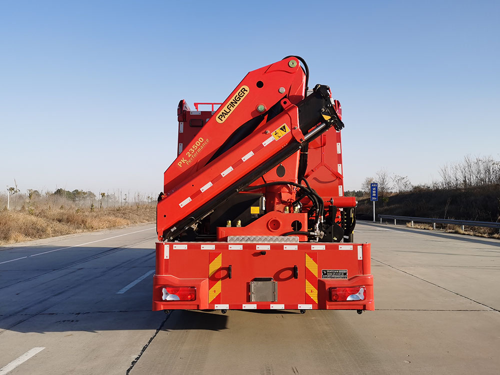 中卓時代牌ZXF5190TXFJY100/M6搶險救援消防車公告圖片