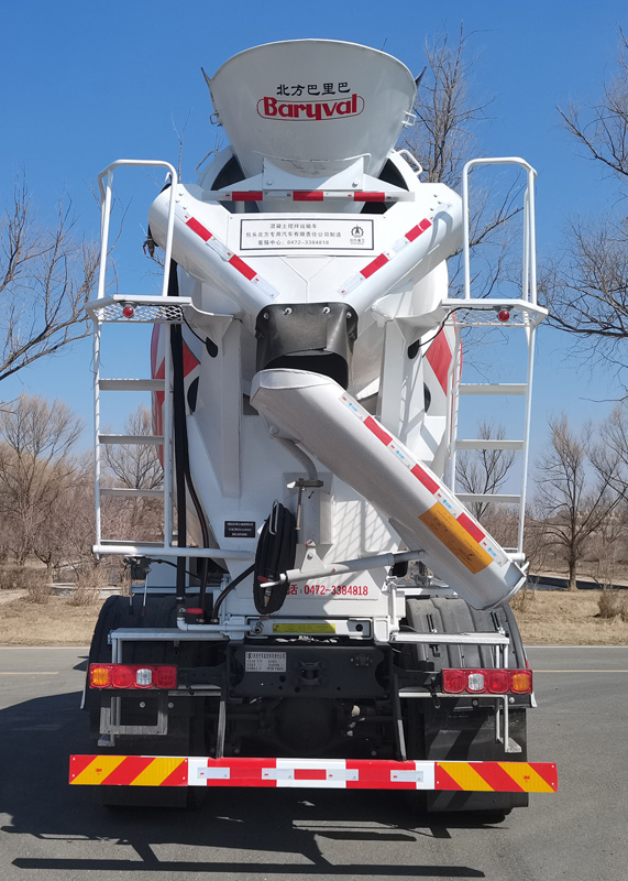 北方重工牌BZ5312GJB30SX6混凝土攪拌運(yùn)輸車公告圖片