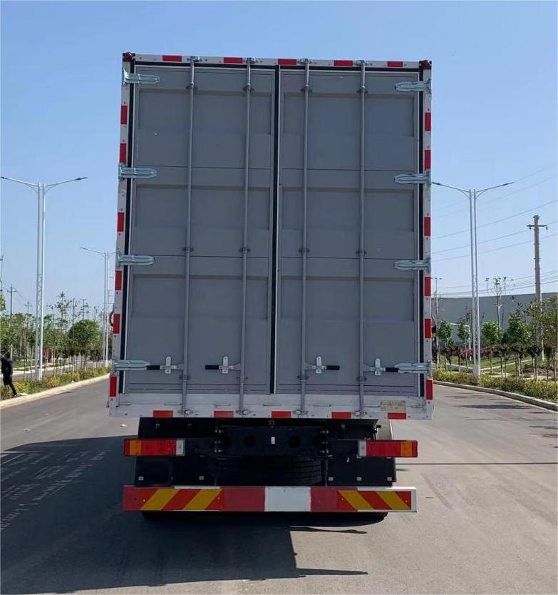 牧安達牌SDM5310CCQTL畜禽運輸車公告圖片