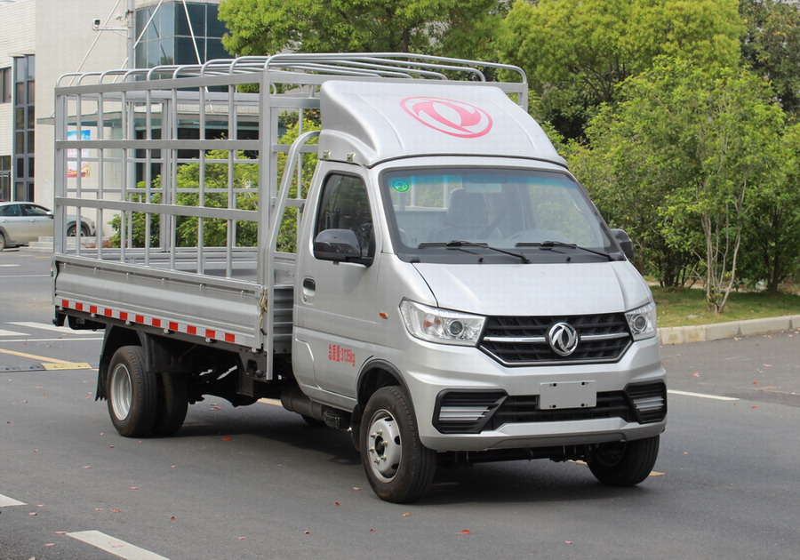 東風(fēng)牌EQ5031CCY60Q1EAC倉(cāng)柵式運(yùn)輸車公告圖片