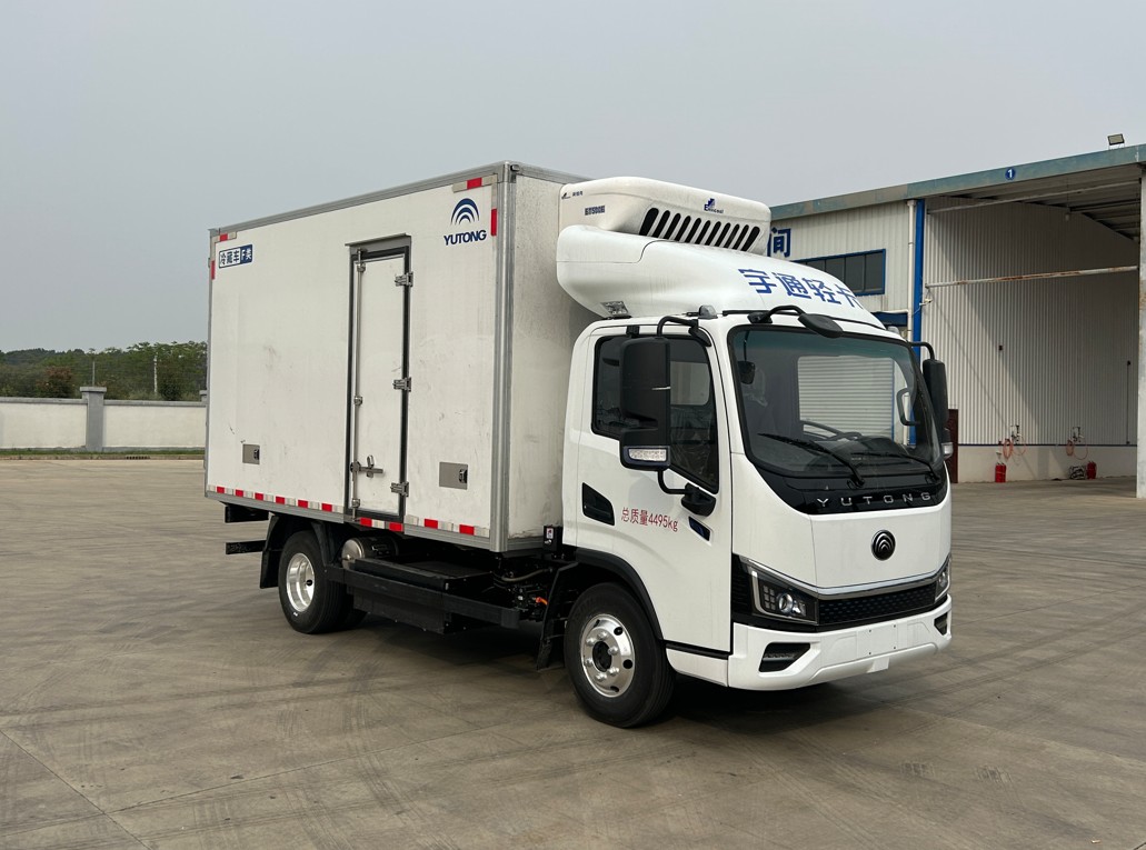 宇通牌ZKH5045XLCBEV3纯电动冷藏车公告图片