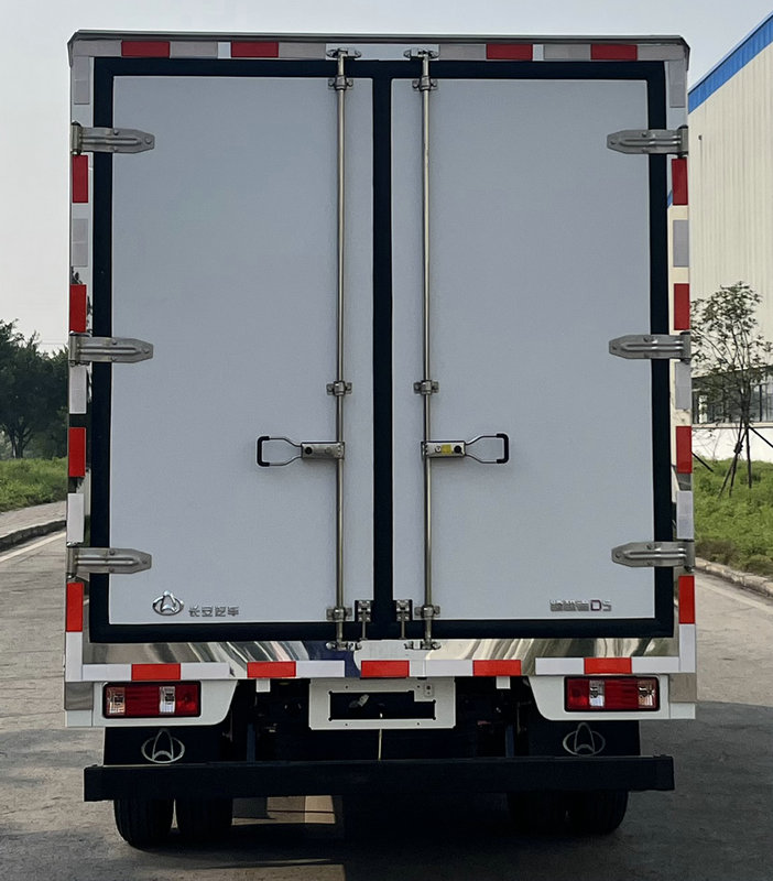 長安牌CKS5040XLCD5FD62冷藏車公告圖片