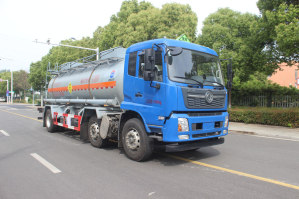 润知星牌SCS5260GYWDFH6氧化性物品罐式运输车