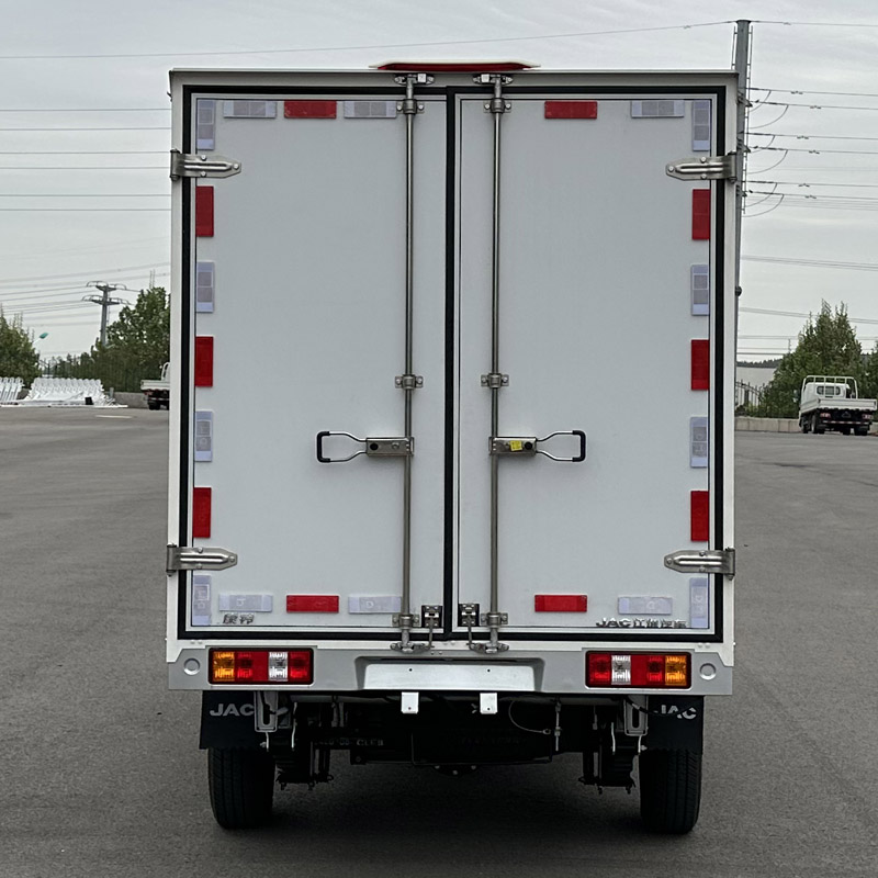 江淮牌HFC5030XXYEV1Q純電動(dòng)廂式運(yùn)輸車(chē)公告圖片