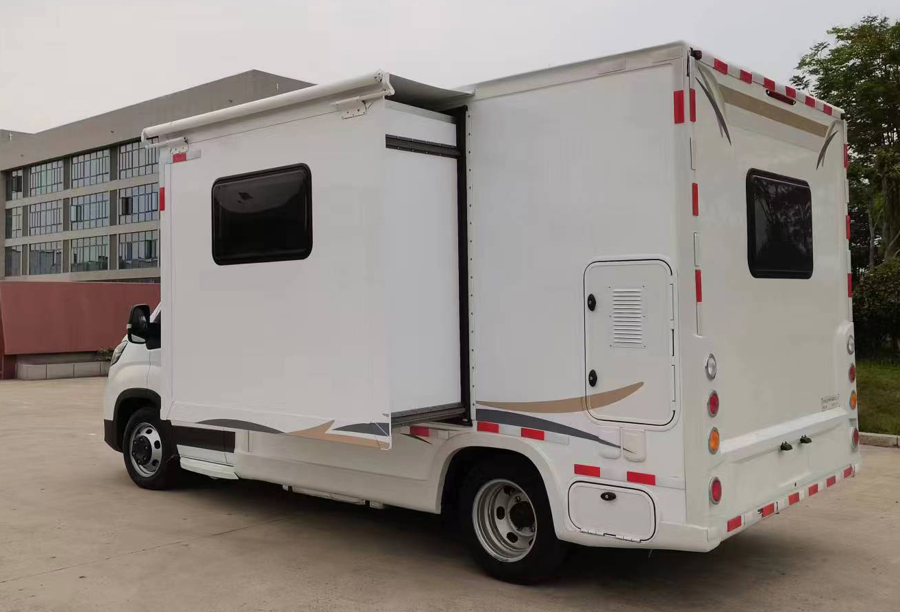 驍霸王牌ZXL5042XYL醫(yī)療車公告圖片