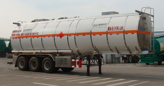 盛润牌SKW9406GRYL铝合金易燃液体罐式运输半挂车图片