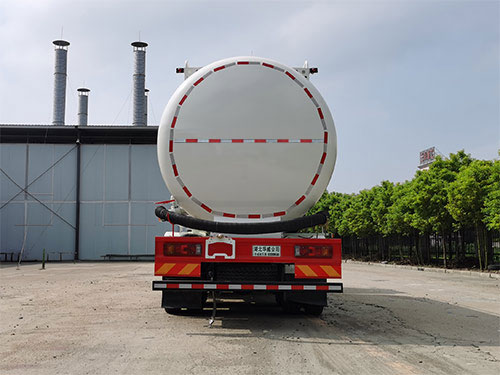 华威驰乐牌SGZ5250GFLDF6L低密度粉粒物料运输车公告图片