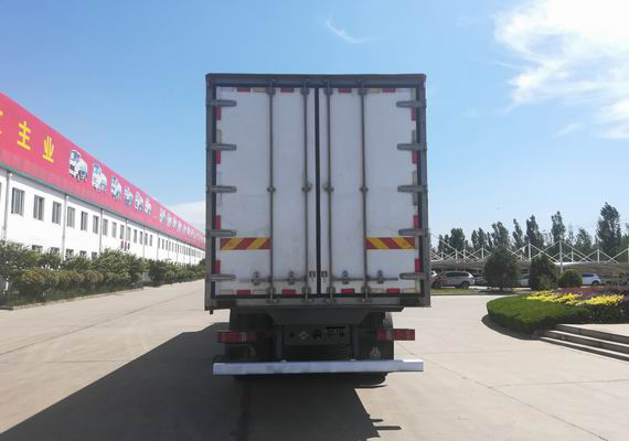 汕德卡牌ZZ5316XLCV466HF1L冷藏车公告图片